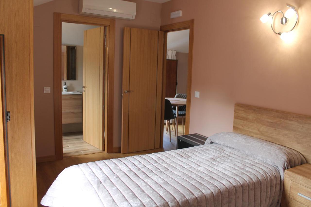 Apartamentos Turisticos Escorraladas Baltanas Bagian luar foto