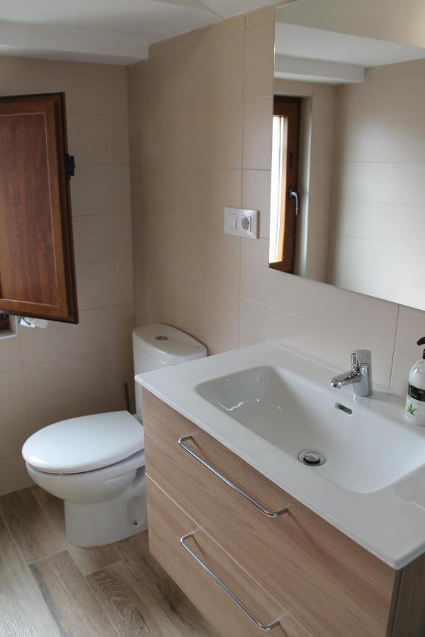 Apartamentos Turisticos Escorraladas Baltanas Bagian luar foto