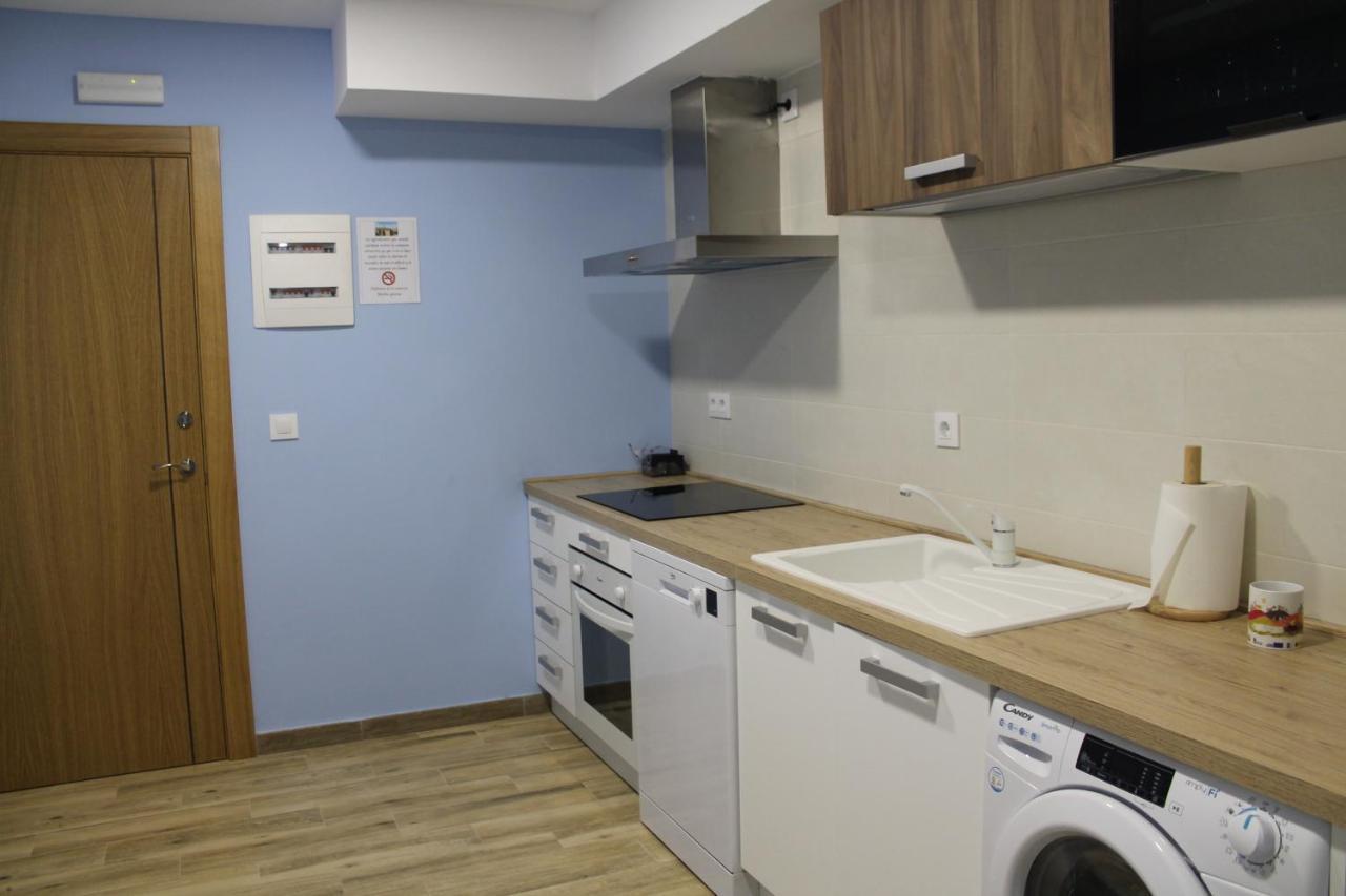Apartamentos Turisticos Escorraladas Baltanas Bagian luar foto