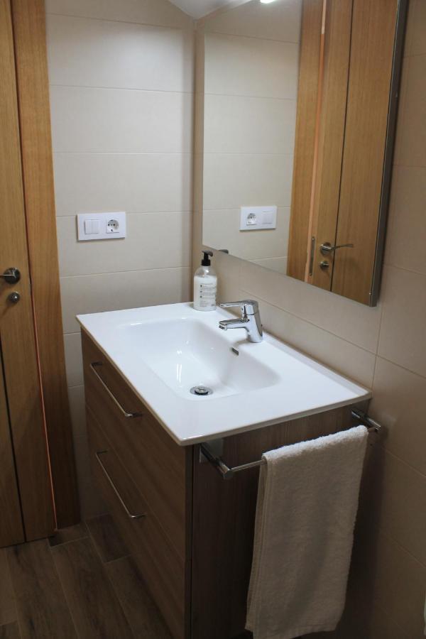 Apartamentos Turisticos Escorraladas Baltanas Bagian luar foto