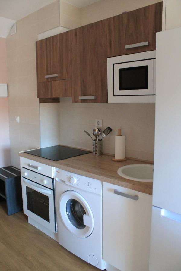 Apartamentos Turisticos Escorraladas Baltanas Bagian luar foto